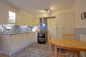 Photo 25- click for photo gallery